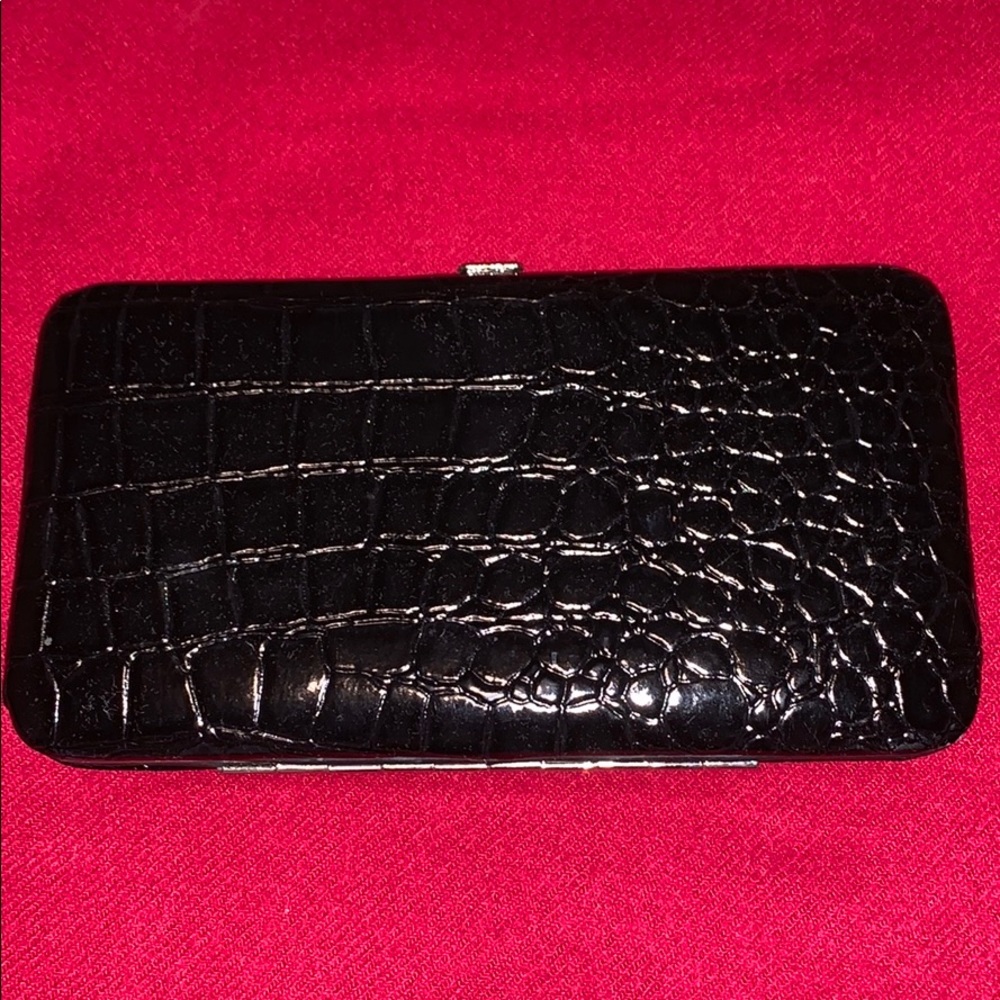LEATHER BLACK WALLET MAKEOVER ESSENTIALS